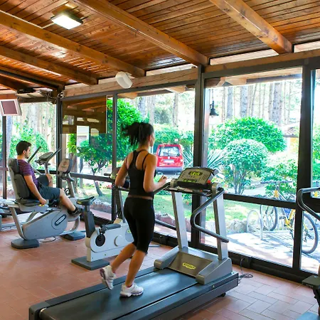 Villaggio Turistico Internazionale منتجع 5*