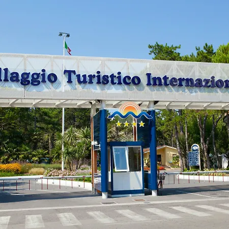 Villaggio Turistico Internazionale منتجع بيبيوني