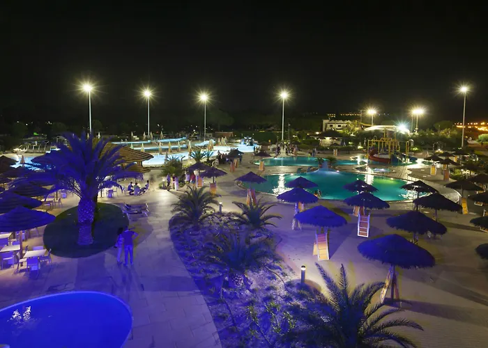 منتجع Villaggio Turistico Internazionale بيبيوني